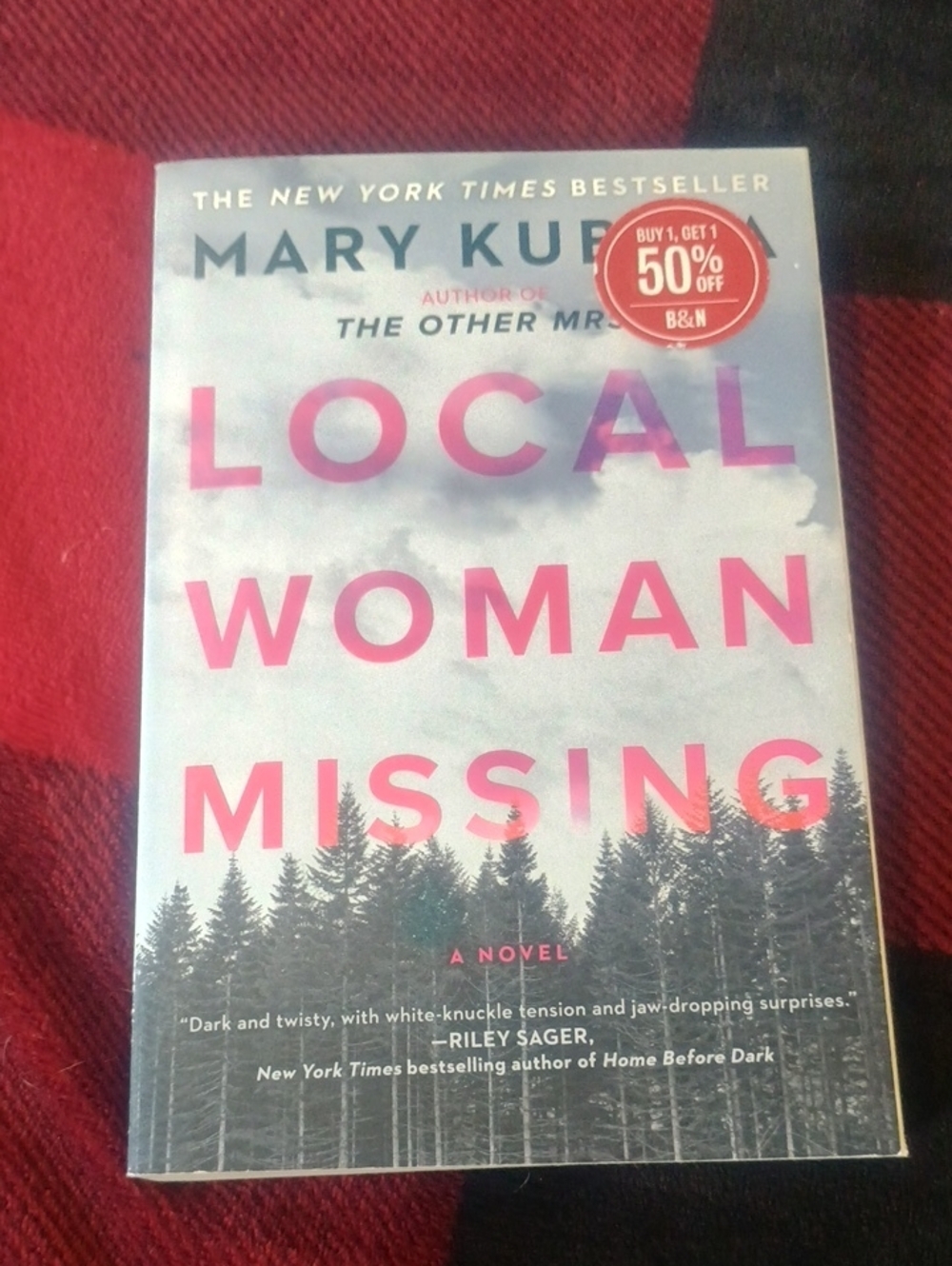 Mary Kubica "Local Woman Missing" Paperback - Pink & Gray Cover
